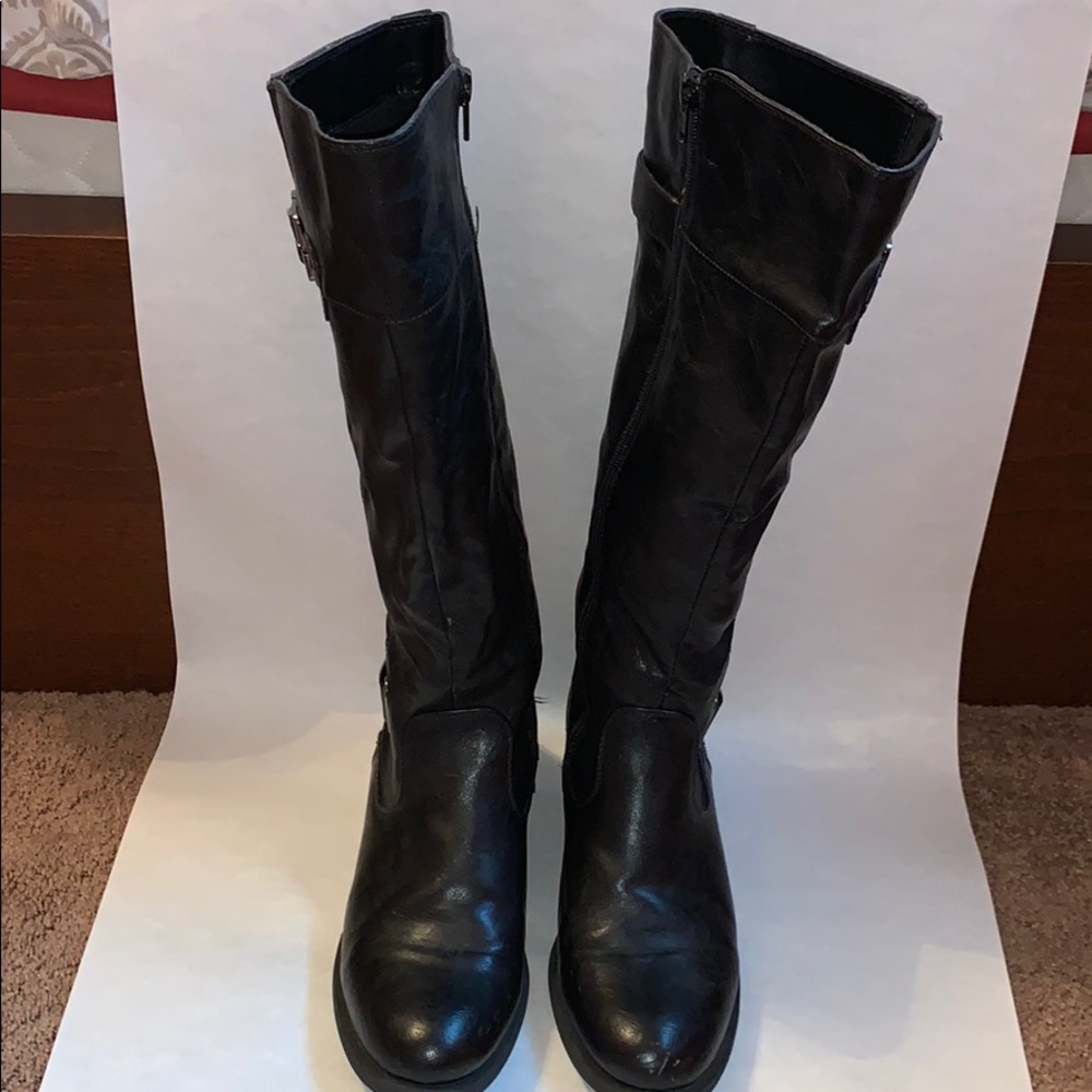 Knee Rise Leather Boots